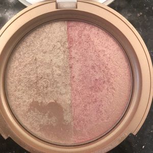 Too Faced Candlelight Highlighter in Rosy Glow